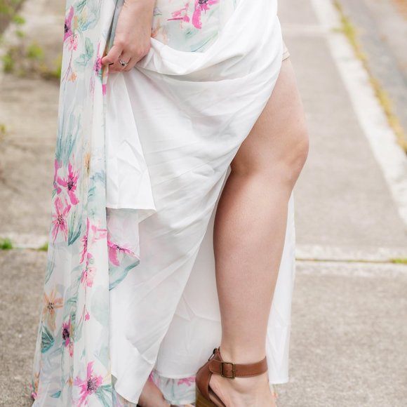 ⬇️ Yumi Kim Calypso White Floral Maxi Dress Size Medium - Picture 11 of 17